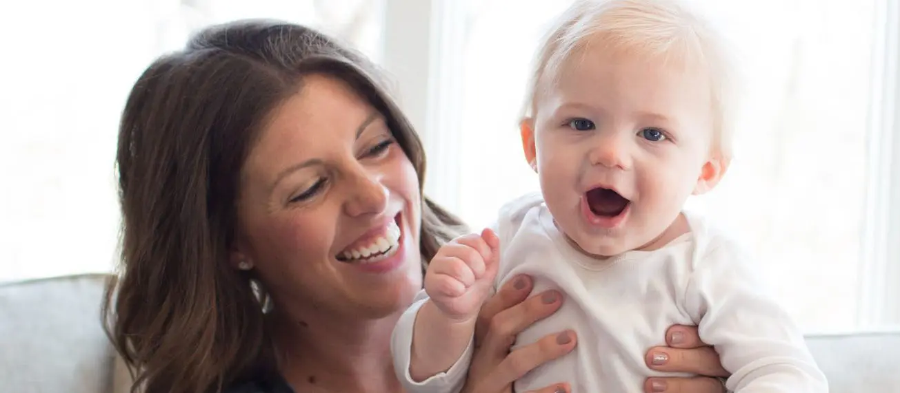 Lifestyle_No_Product_Mom_and_Baby_O16A4913-e1488925024807
