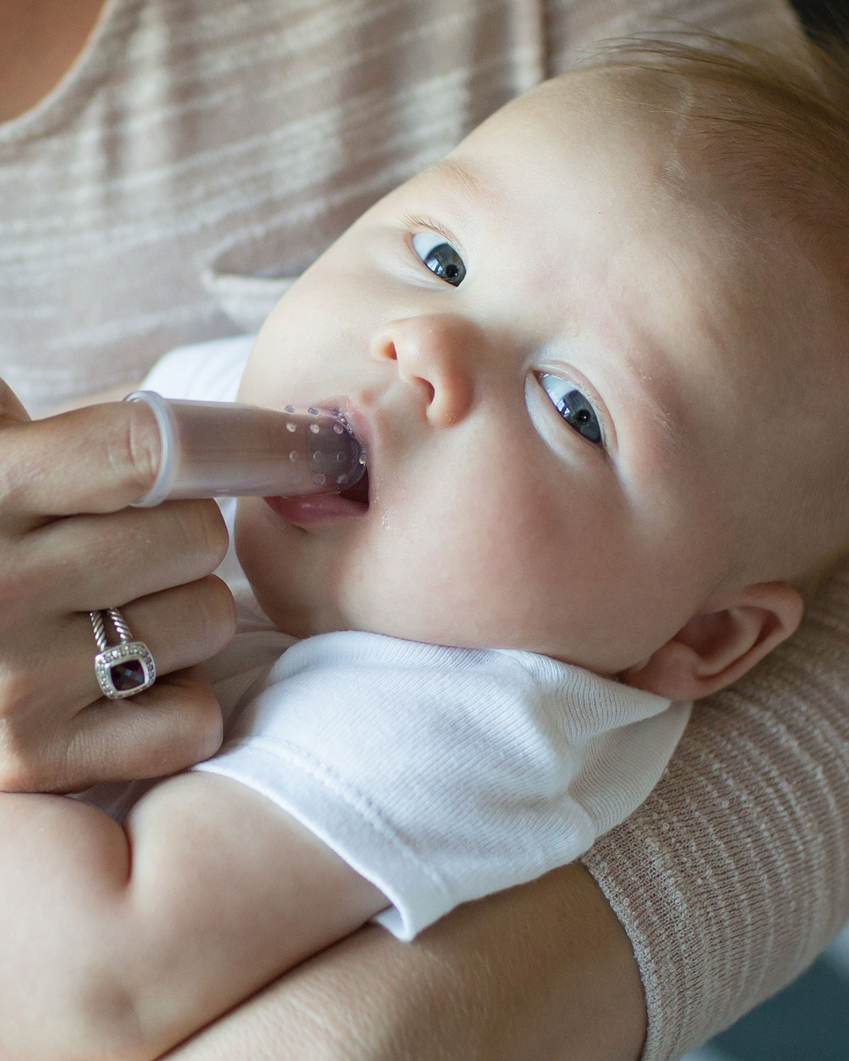 finger-toothbrush-and-baby finger-toothbrush-and-baby