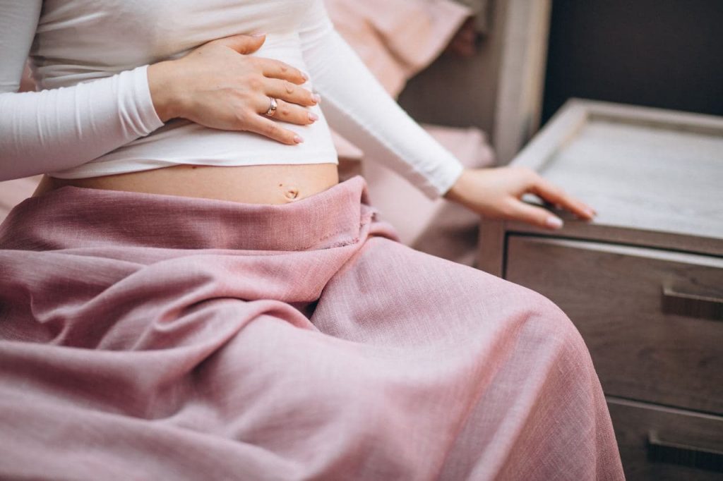 gambar sakit perut saat hamil
