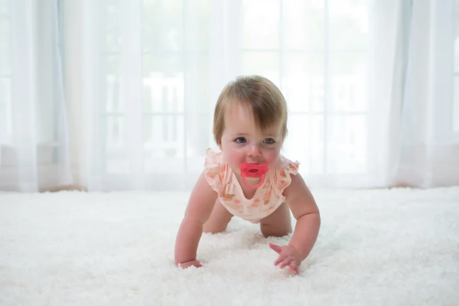 Lifestyle_HappyPaci_Pink_O16A0086-2