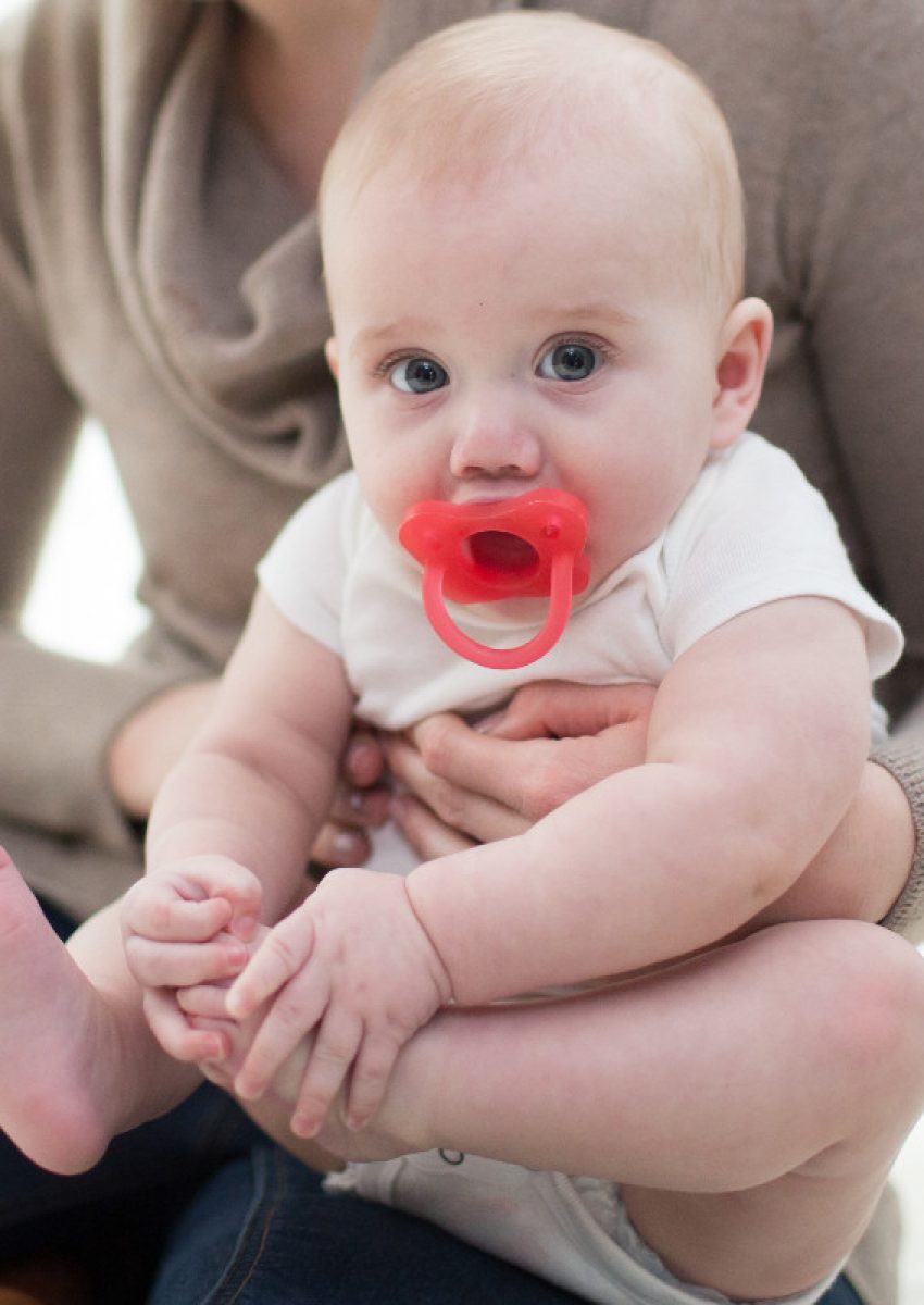 Lifestyle_HappyPaci_Silicone_Pacifier_O16A6280 Lifestyle_HappyPaci_Silicone_Pacifier_O16A6280