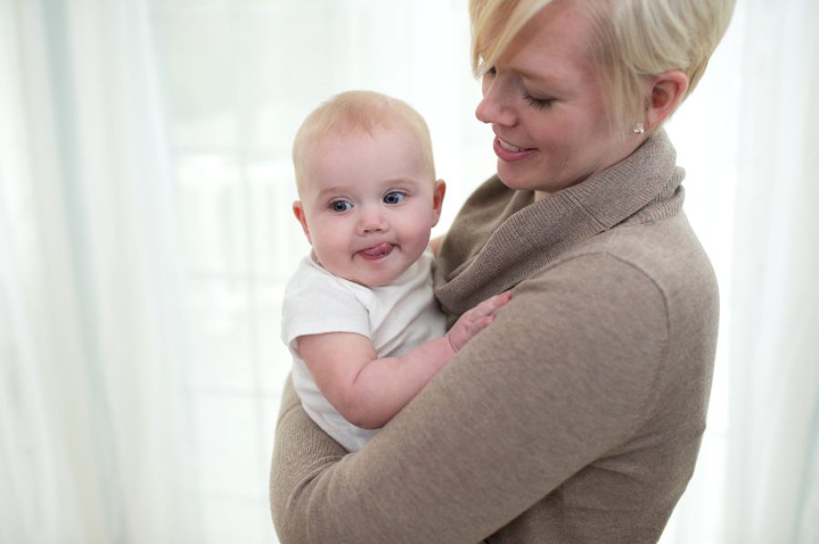 Lifestyle_No_Product_Mom_Baby_O16A6229