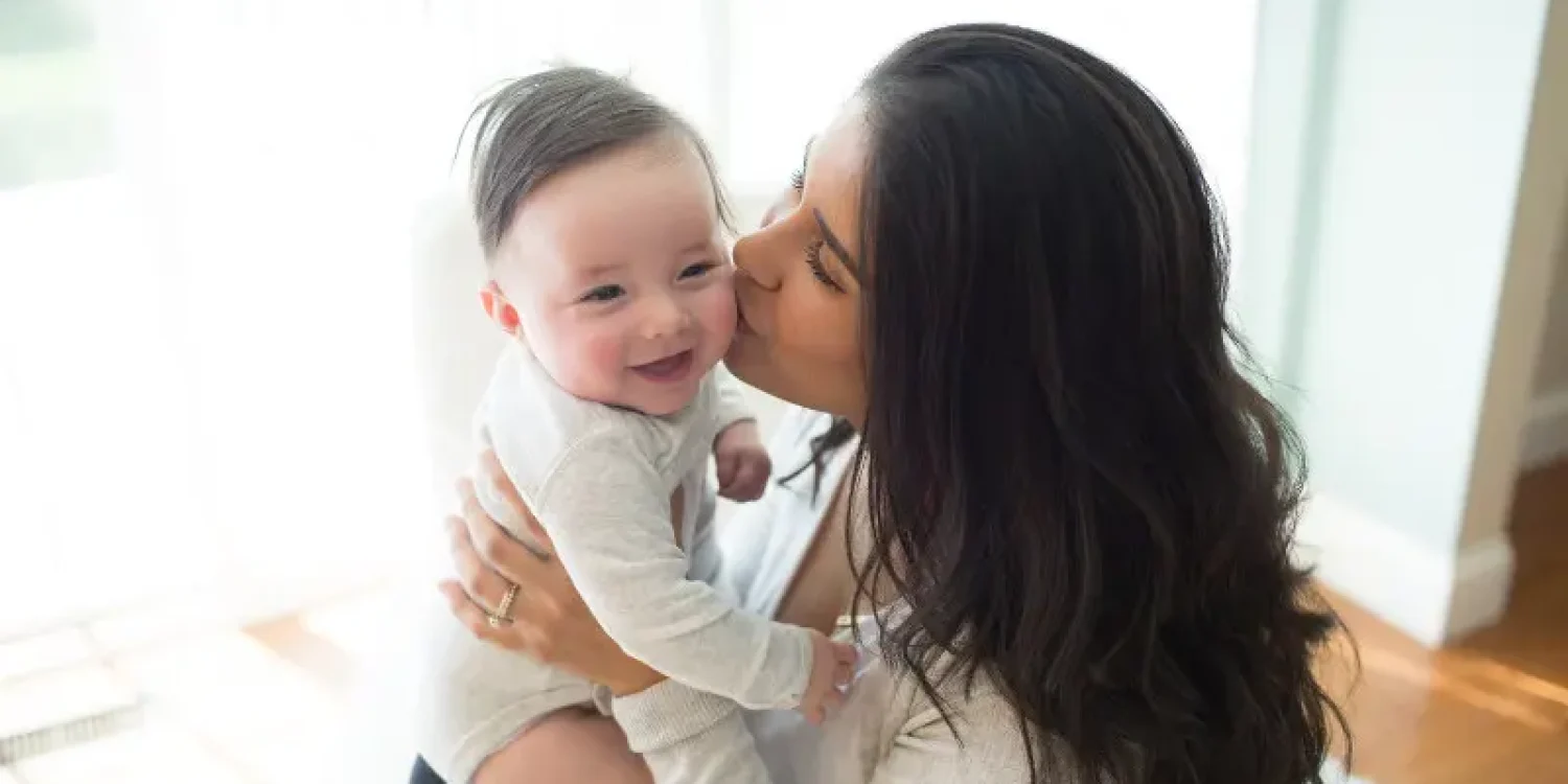 Lifestyle_No_Product_Mom_and_Baby_O16A2968