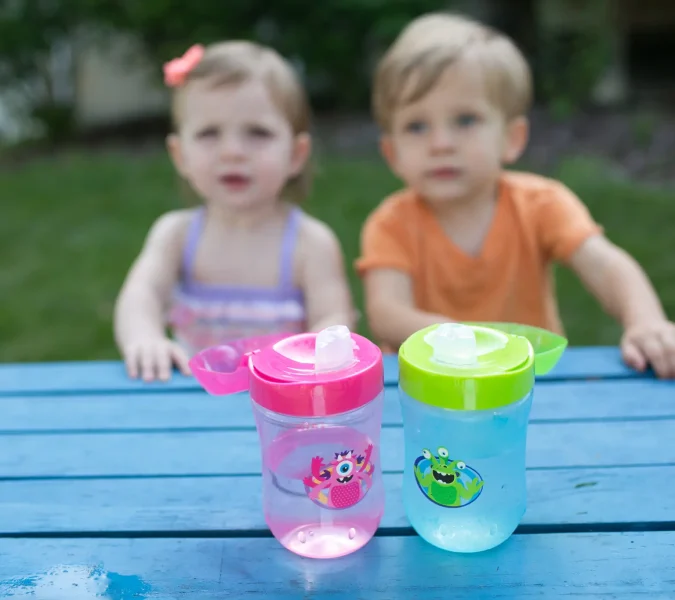 Lifestyle_Soft_Spout_Toddler_Cup_O16A8789