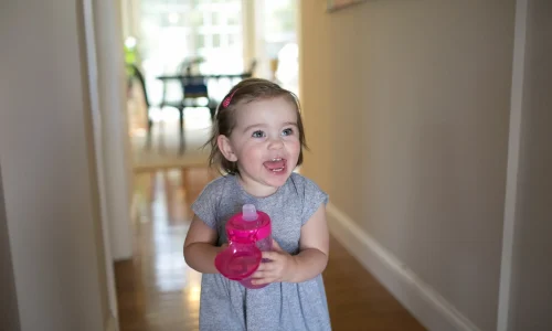 Lifestyle_Soft_Spout_Toddler_Cup_O16A9680