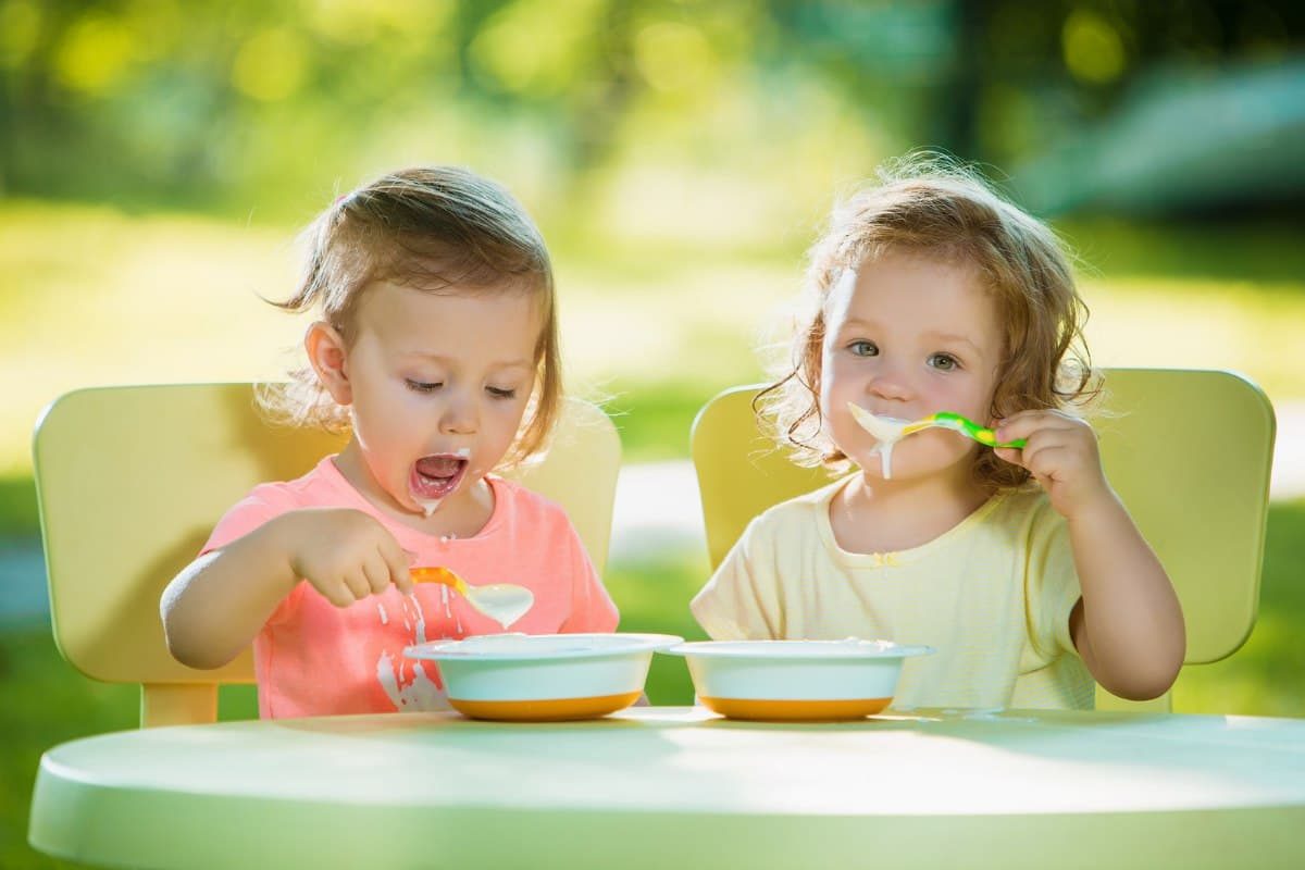 Metode MPASI BLW dan Spoon Feeding